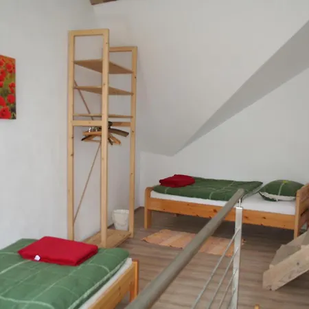 Isi-hof ファームステイ Schonfeld (Vulkaneifel)