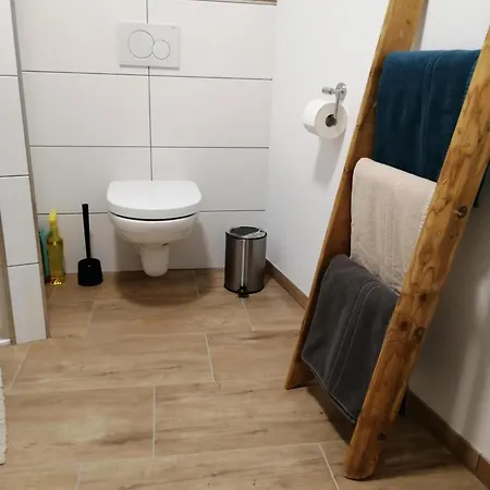 Isi-hof Alloggio per agriturismo Schonfeld (Vulkaneifel)